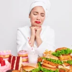 Duygusal Yeme Nedir? Stres Altında Aşırı Yeme ile Başa Çıkmak